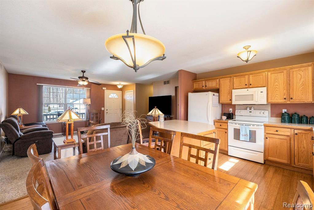 5387 WHEAT WAY Avenue, Swartz Creek, MI 48473 — Photo 8