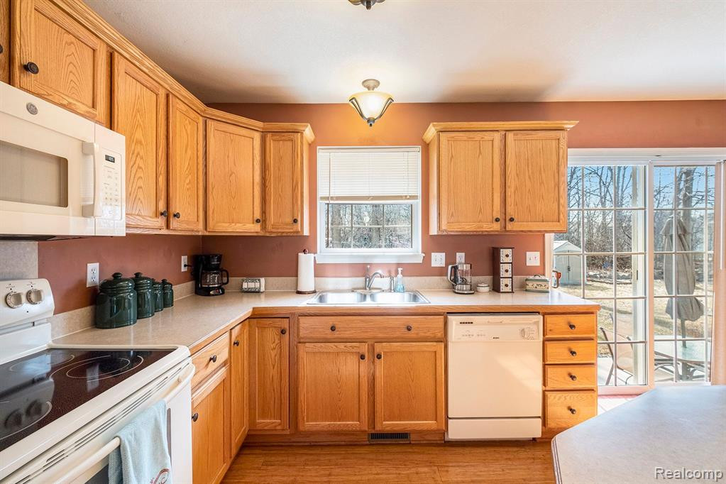 5387 WHEAT WAY Avenue, Swartz Creek, MI 48473 — Photo 10