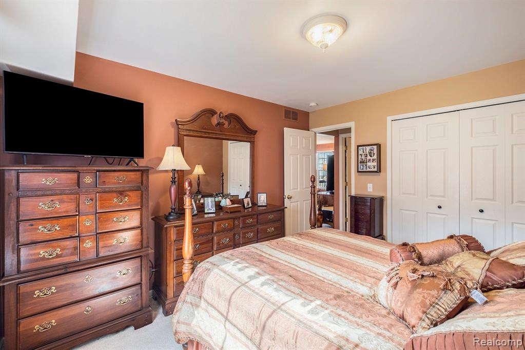 5387 WHEAT WAY Avenue, Swartz Creek, MI 48473 — Photo 13