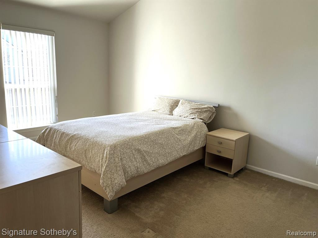 9200 Farmingdale Lane, Walled Lake, MI 48390 — Photo 3