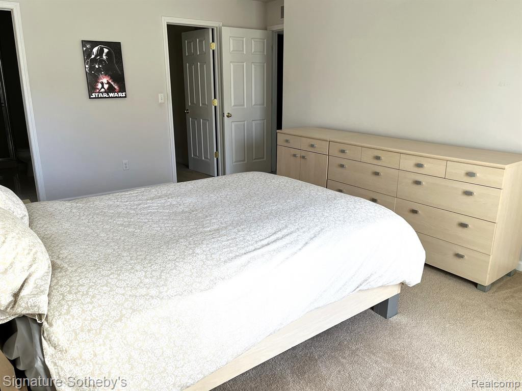 9200 Farmingdale Lane, Walled Lake, MI 48390 — Photo 4