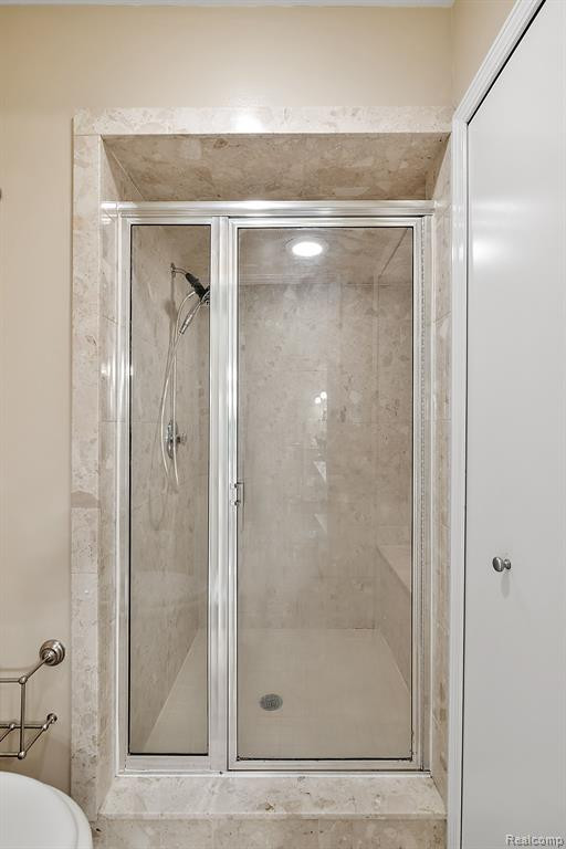 5584 PINE BROOKE Court, Bloomfield Hills, MI 48304 — Photo 12
