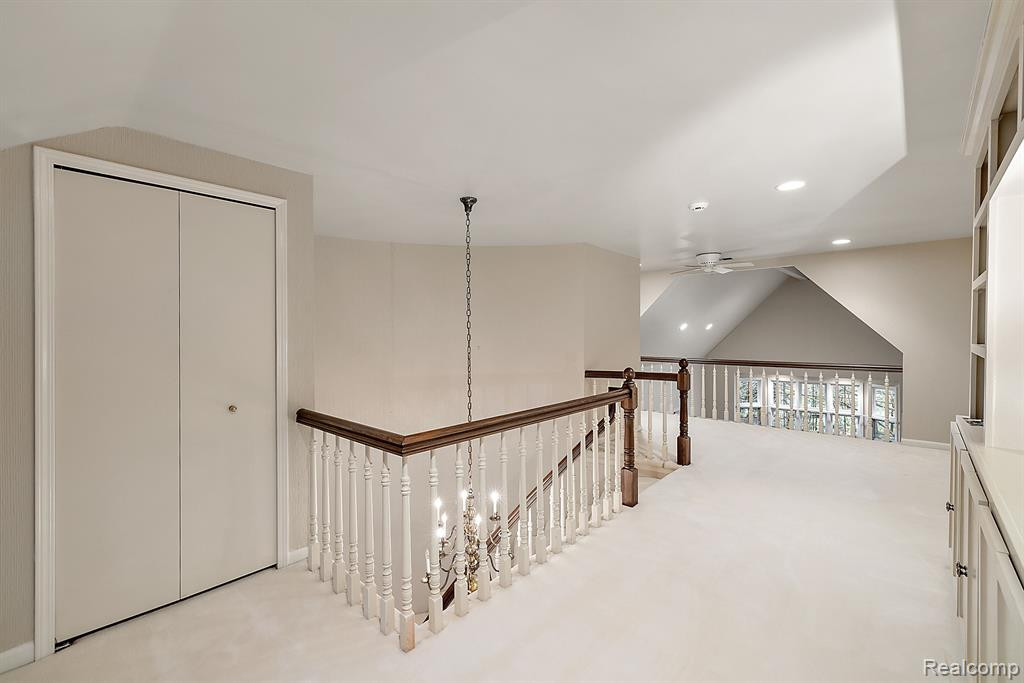5584 PINE BROOKE Court, Bloomfield Hills, MI 48304 — Photo 30