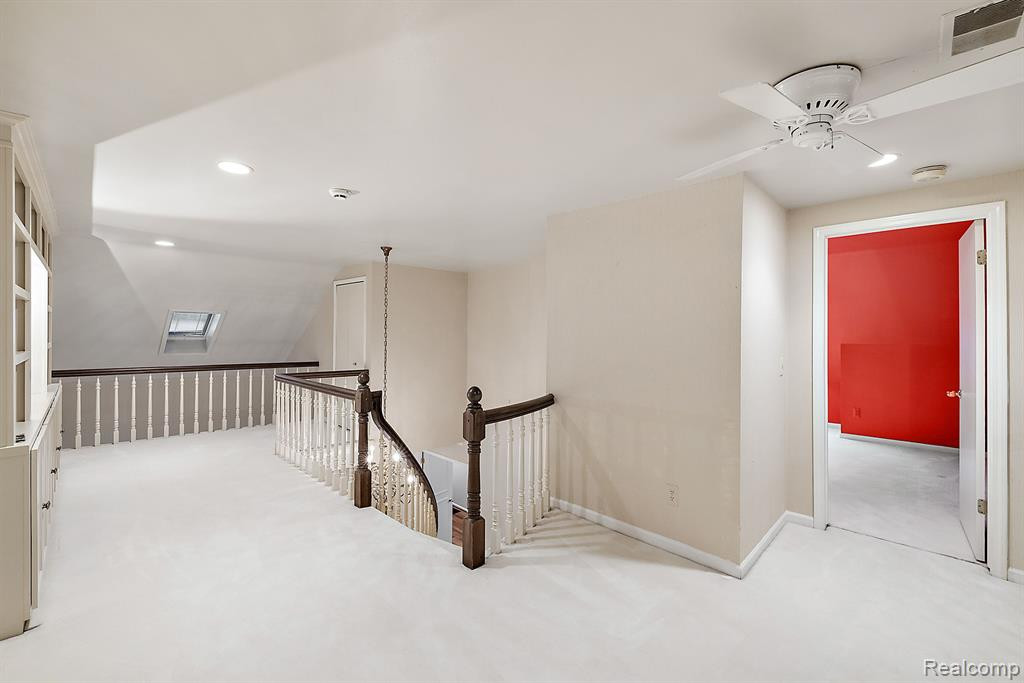 5584 PINE BROOKE Court, Bloomfield Hills, MI 48304 — Photo 31