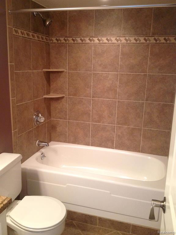 555 S OLD WOODWARD Avenue, Birmingham, MI 48009 — Photo 5