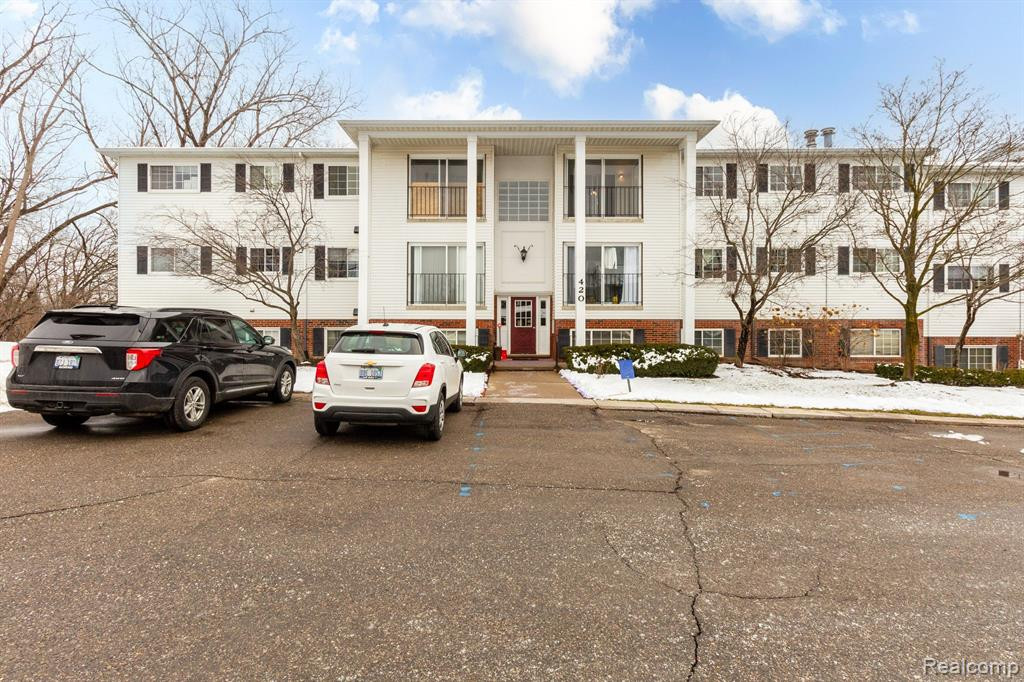 420 BALDWIN Avenue, 95, Rochester, MI 48307 — front exterior