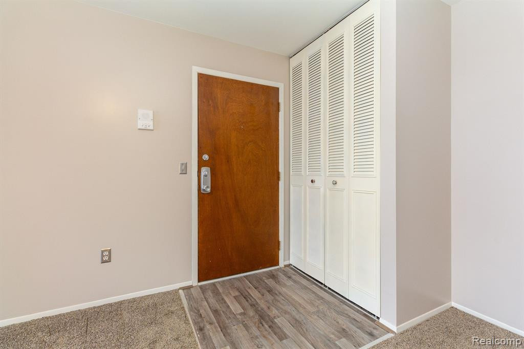 420 BALDWIN Avenue, 95, Rochester, MI 48307 — Photo 7