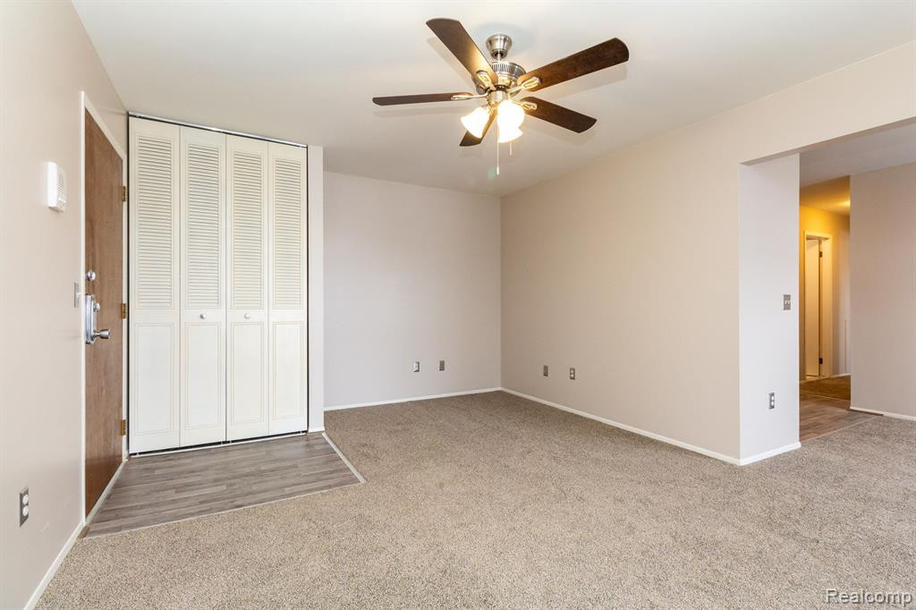 420 BALDWIN Avenue, 95, Rochester, MI 48307 — Photo 9