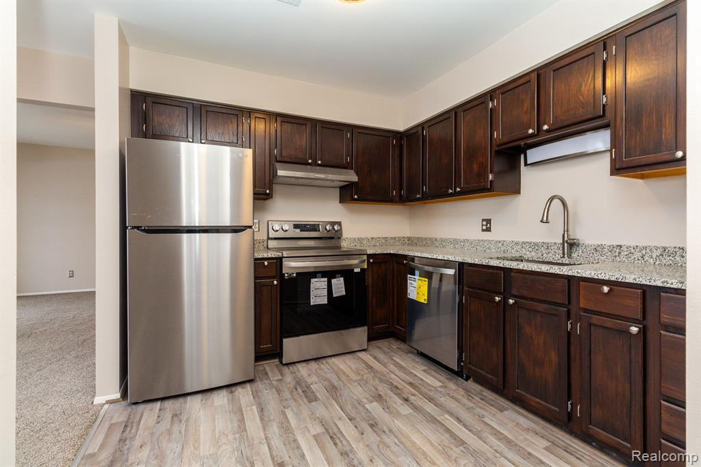 420 BALDWIN Avenue, 95, Rochester, MI 48307 — Photo 14