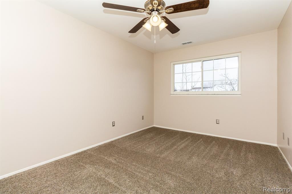 420 BALDWIN Avenue, 95, Rochester, MI 48307 — Photo 17