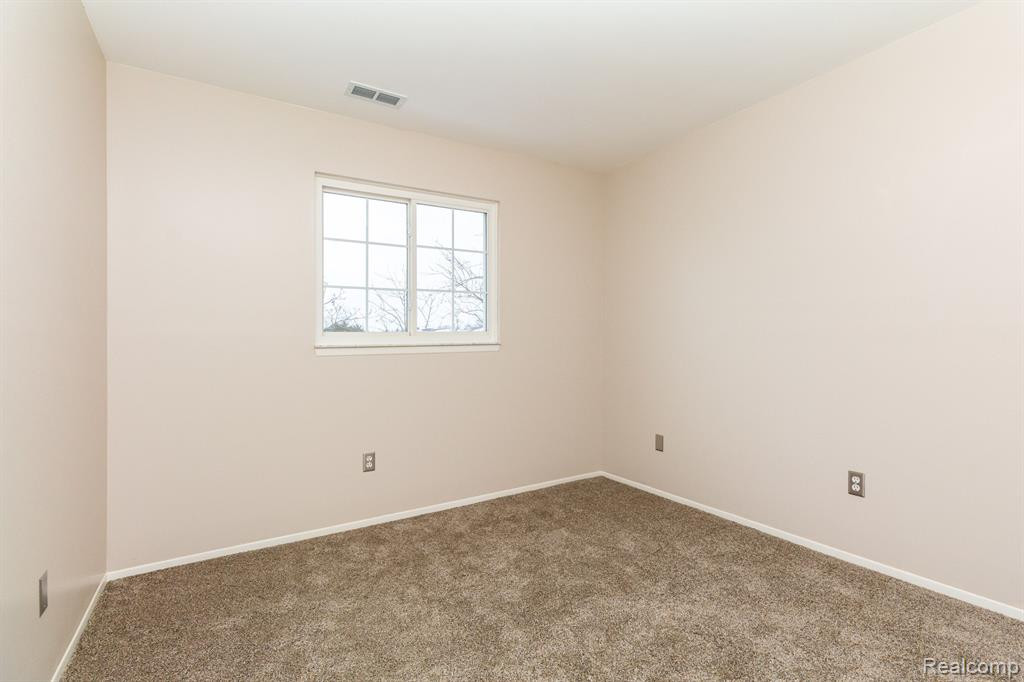 420 BALDWIN Avenue, 95, Rochester, MI 48307 — Photo 24