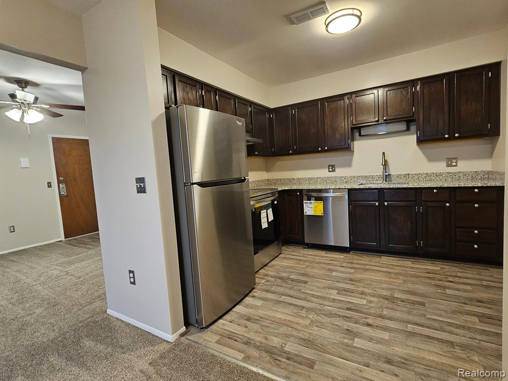 420 BALDWIN Avenue, 95, Rochester, MI 48307 — Photo 26