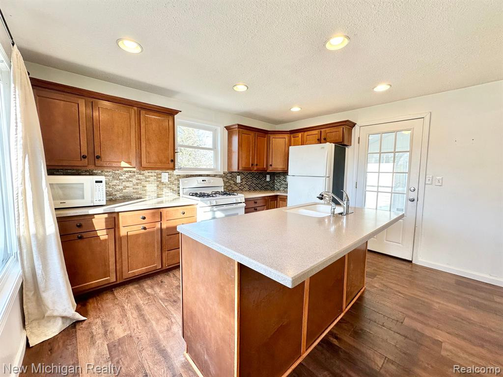 4036 W WILSON Road, Clio, MI 48420 — Photo 8