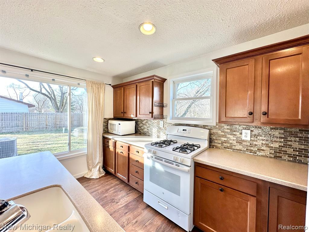 4036 W WILSON Road, Clio, MI 48420 — Photo 10
