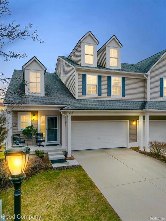 698 W BLUFF, Rochester Hills, MI 48307 — front exterior