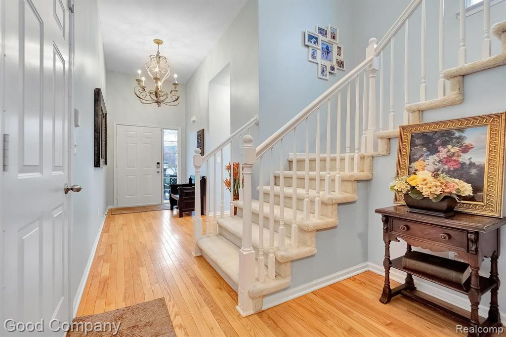 698 W BLUFF, Rochester Hills, MI 48307 — Photo 15