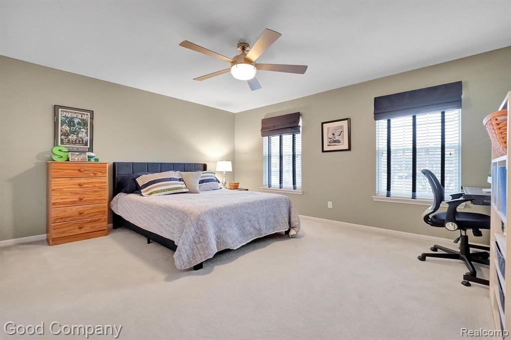 698 W BLUFF, Rochester Hills, MI 48307 — Photo 25