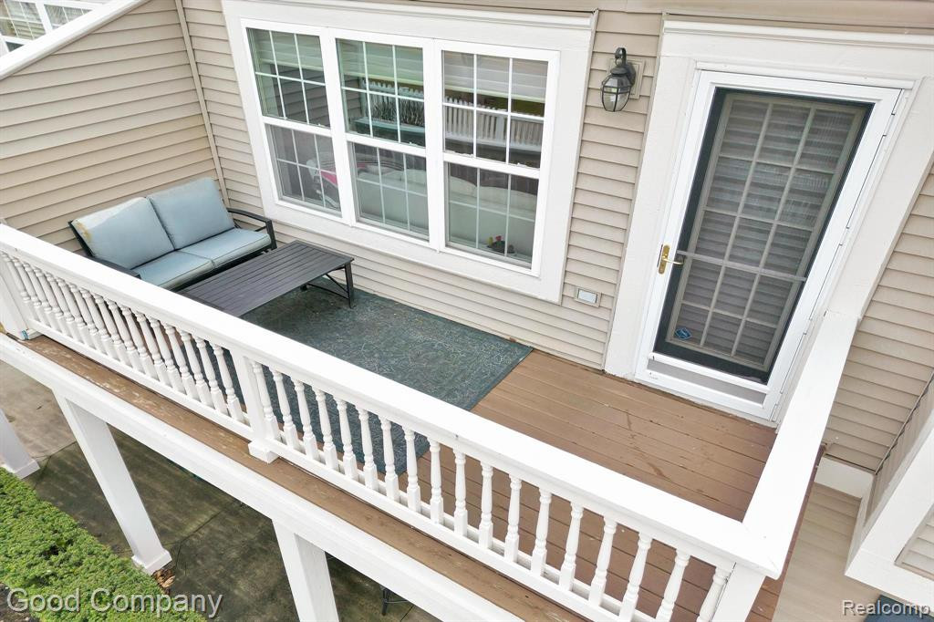 698 W BLUFF, Rochester Hills, MI 48307 — Photo 46
