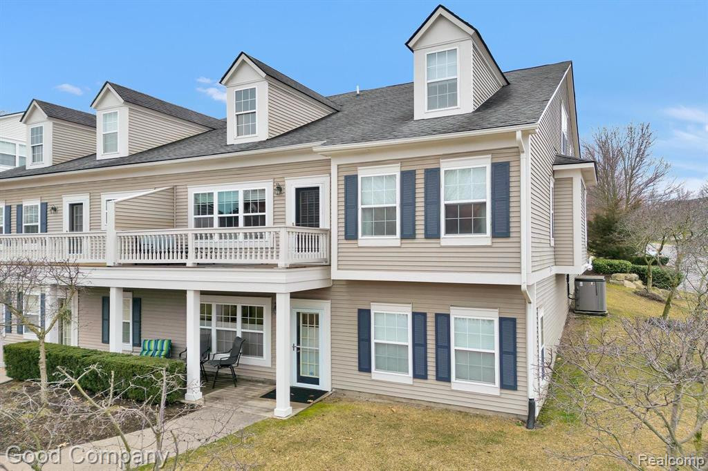 698 W BLUFF, Rochester Hills, MI 48307 — Photo 47