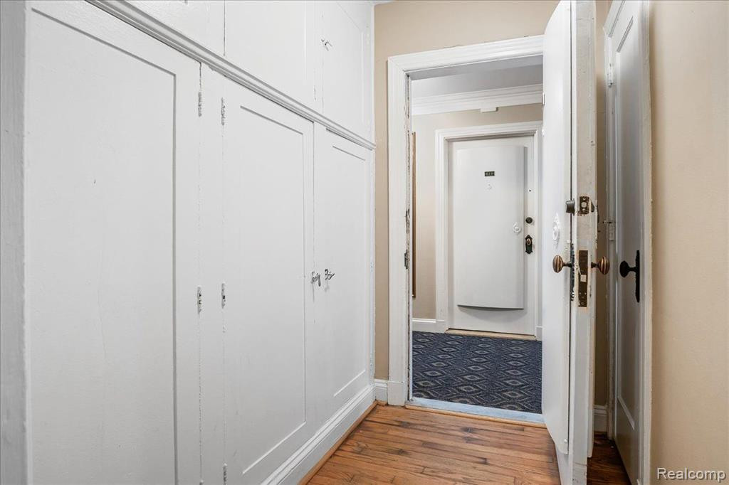 15 E KIRBY Street, 630, Detroit, MI 48202 — Photo 7