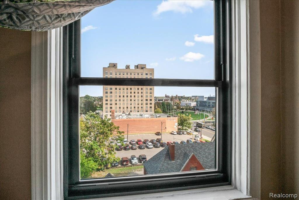 15 E KIRBY Street, 630, Detroit, MI 48202 — Photo 14
