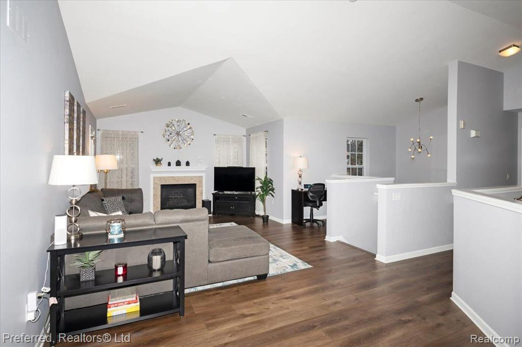 4211 Berkeley Avenue, Canton, MI 48188 — Photo 4