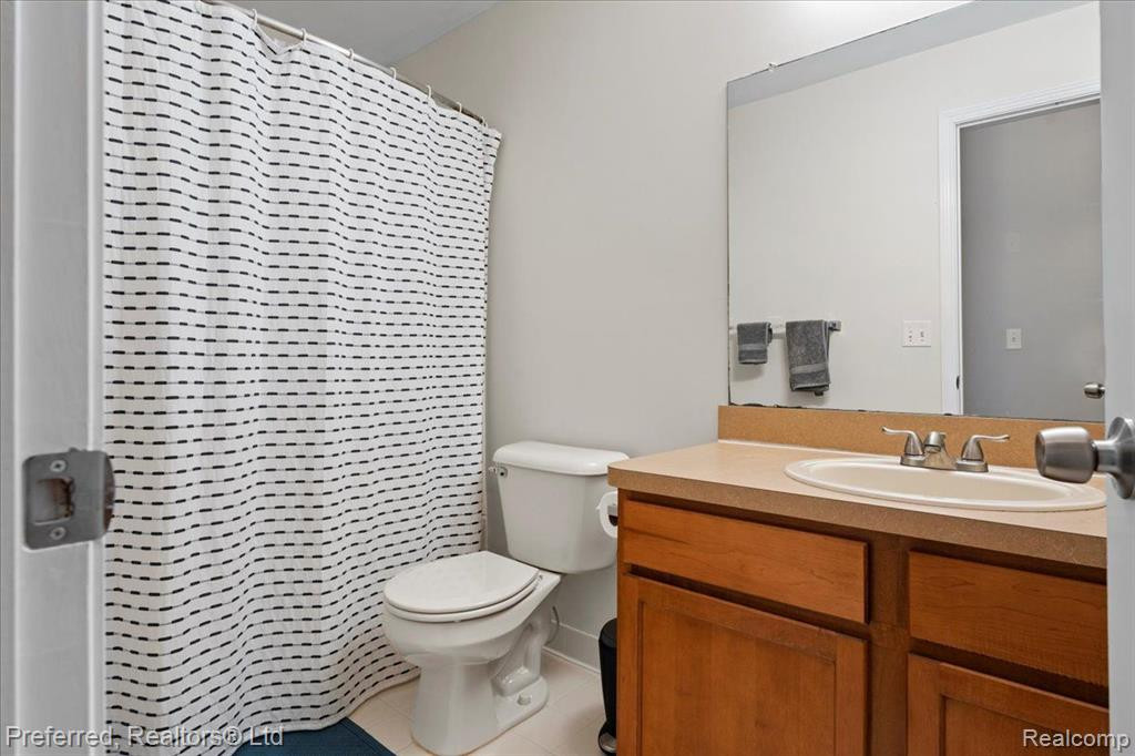 4211 Berkeley Avenue, Canton, MI 48188 — Photo 18