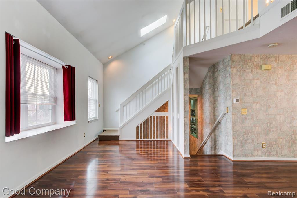 1719 CAMPAU FARMS Circle, 38, Detroit, MI 48207 — Photo 2