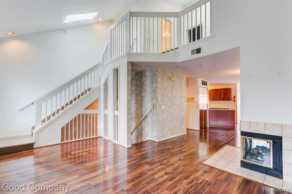 1719 CAMPAU FARMS Circle, 38, Detroit, MI 48207 — Photo 3
