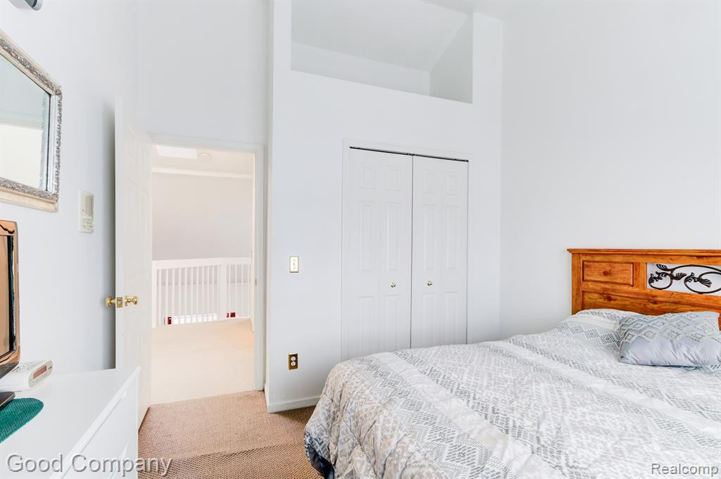 1719 CAMPAU FARMS Circle, 38, Detroit, MI 48207 — Photo 22