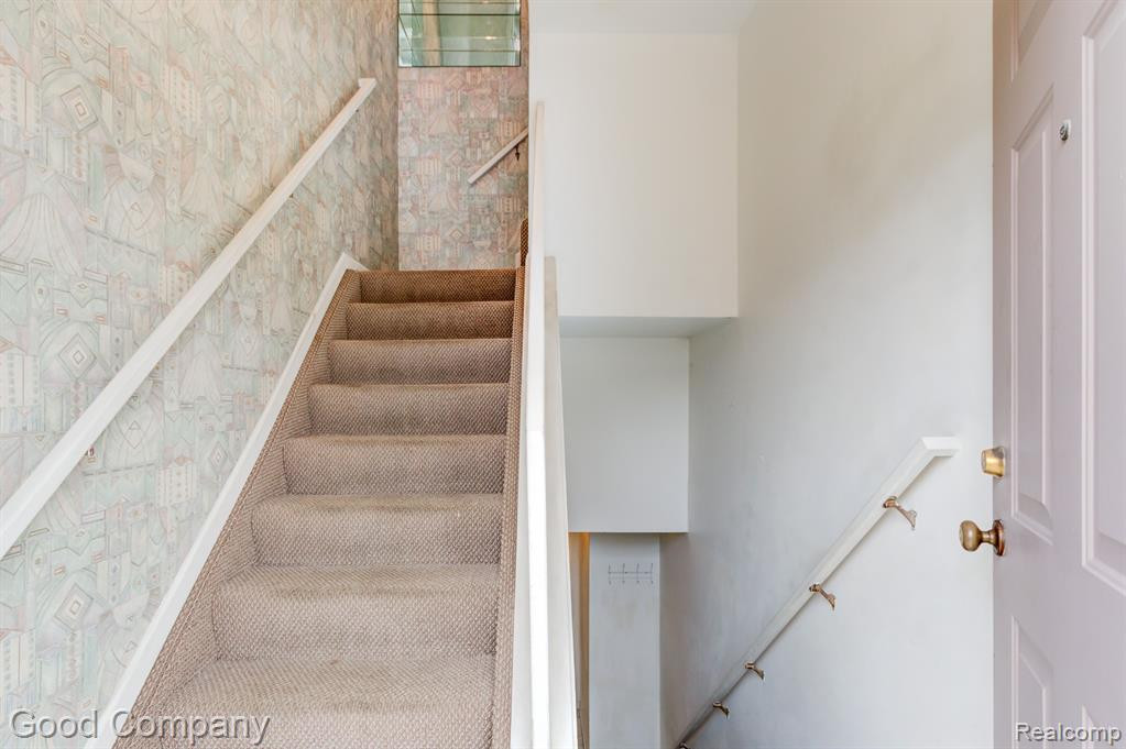 1719 CAMPAU FARMS Circle, 38, Detroit, MI 48207 — Photo 28