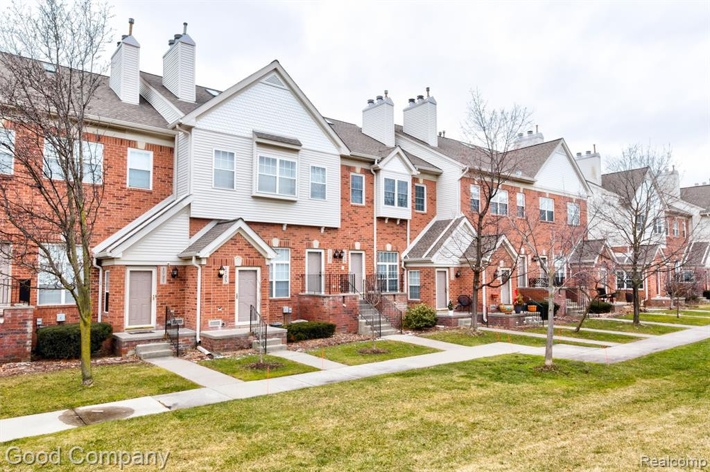 1719 CAMPAU FARMS Circle, 38, Detroit, MI 48207 — Photo 32