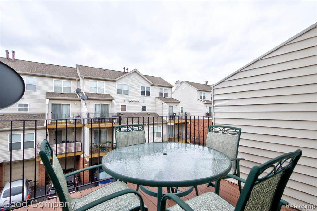 1719 CAMPAU FARMS Circle, 38, Detroit, MI 48207 — Photo 36
