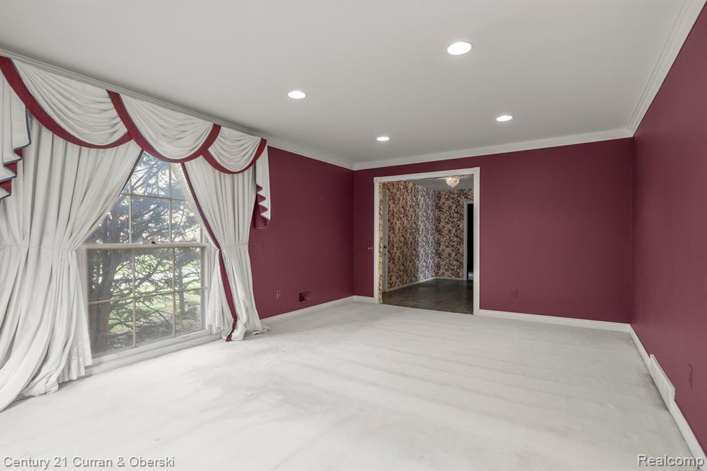 764 FOX RIVER Drive, Bloomfield Hills, MI 48304 — Photo 21