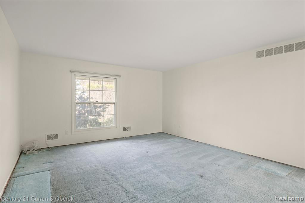 764 FOX RIVER Drive, Bloomfield Hills, MI 48304 — Photo 28