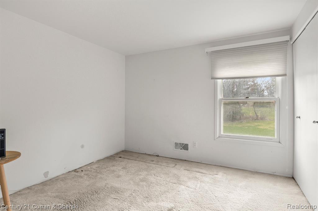 764 FOX RIVER Drive, Bloomfield Hills, MI 48304 — Photo 35