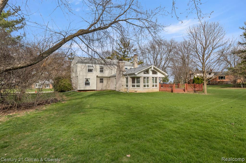 764 FOX RIVER Drive, Bloomfield Hills, MI 48304 — Photo 44