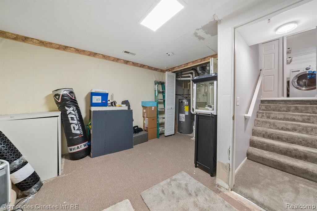 29407 GLEN OAKS Boulevard E, Farmington Hills, MI 48334 — Photo 21