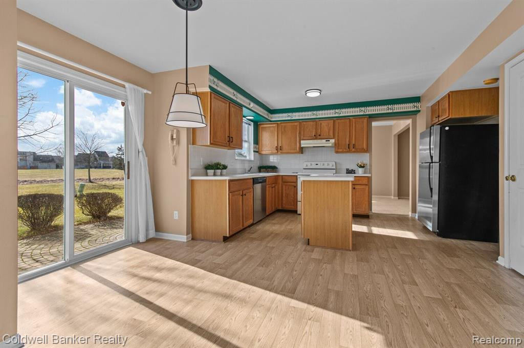 3084 RIVER MEADOW Circle, Canton, MI 48188 — Photo 10
