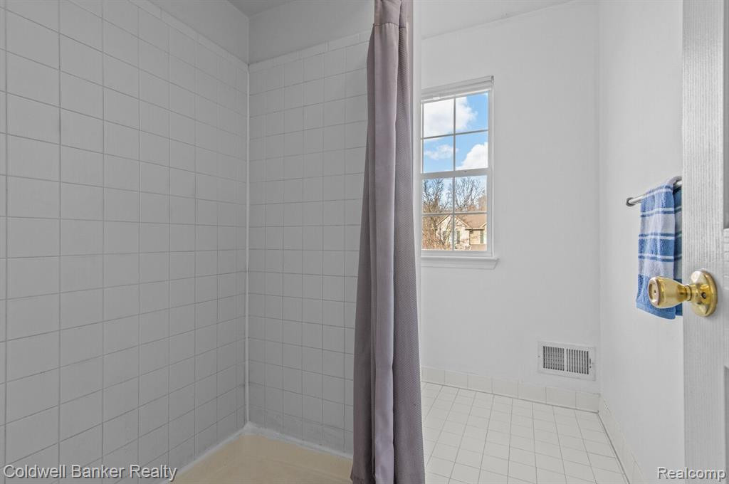 3084 RIVER MEADOW Circle, Canton, MI 48188 — Photo 22