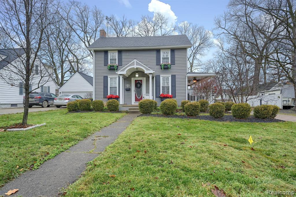 915 MAIN Street, Fenton, MI 48430 — front exterior