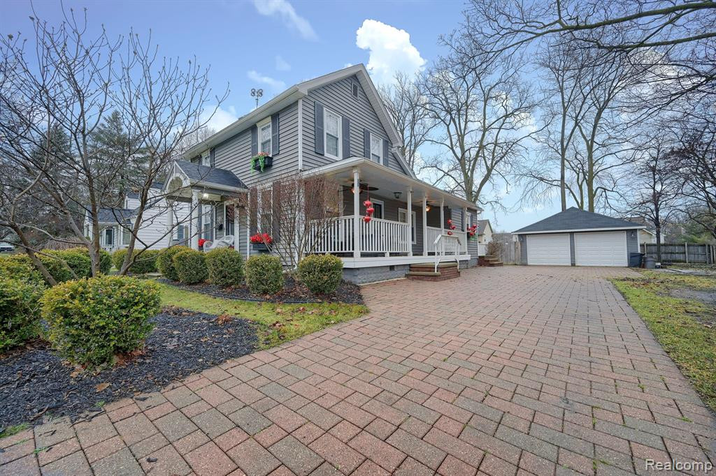 915 MAIN Street, Fenton, MI 48430 — Photo 3