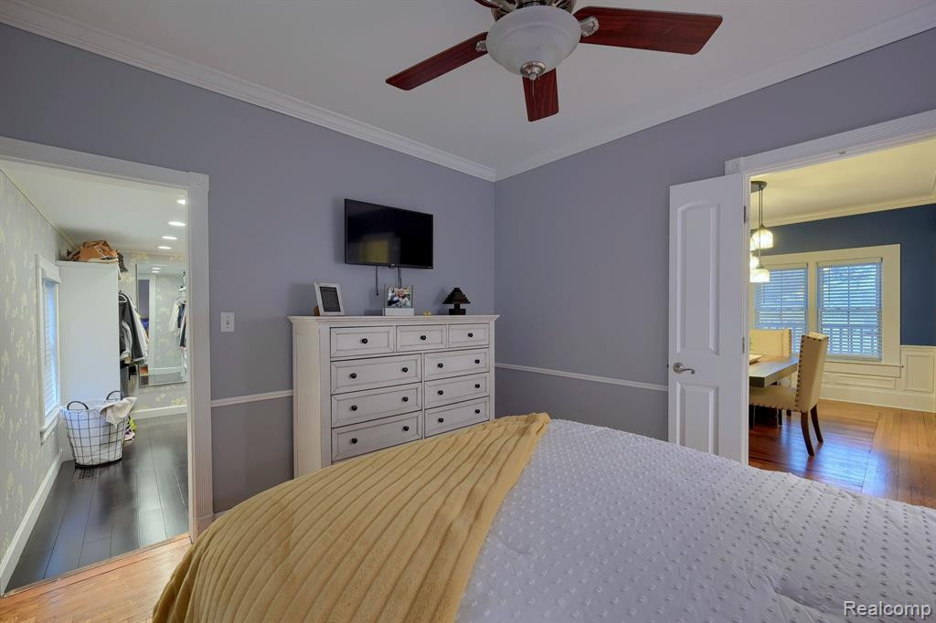 915 MAIN Street, Fenton, MI 48430 — Photo 22