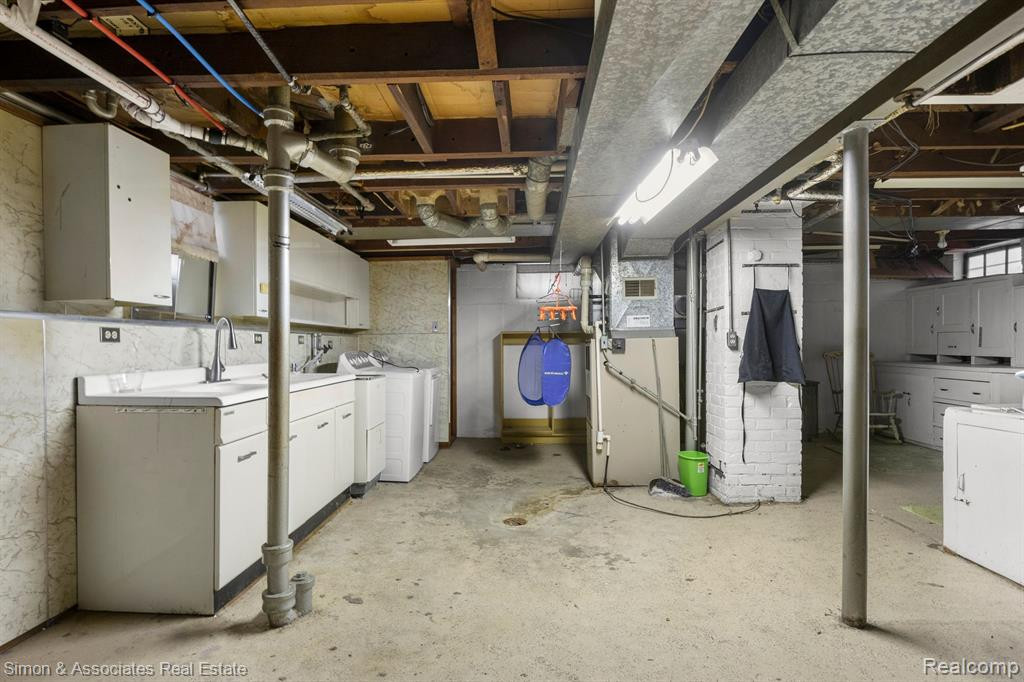 7682 BRAILE Street, Detroit, MI 48228 — Photo 30