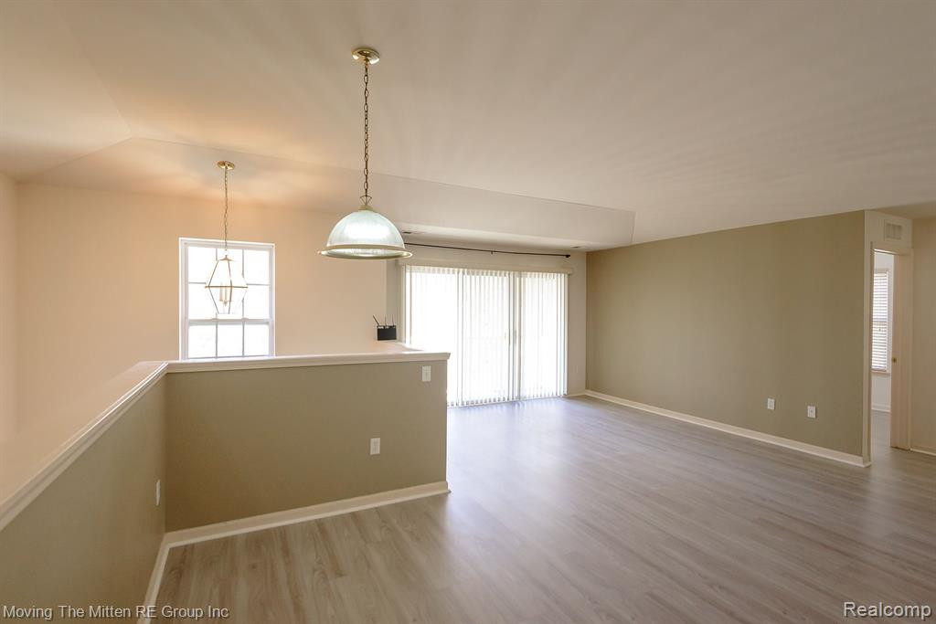 4056 BERKELEY Avenue, Canton, MI 48188 — Photo 14