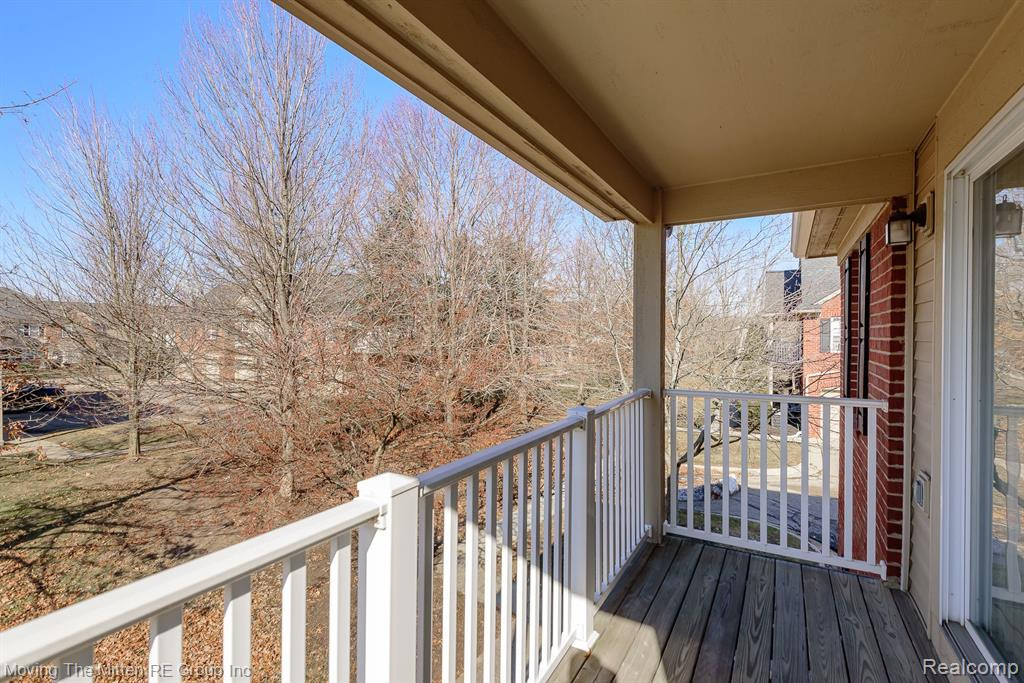 4056 BERKELEY Avenue, Canton, MI 48188 — Photo 17
