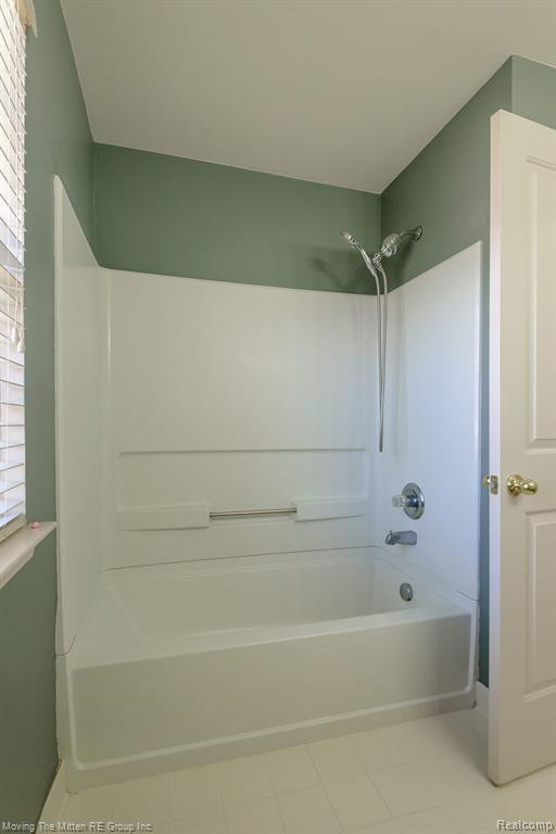 4056 BERKELEY Avenue, Canton, MI 48188 — Photo 23