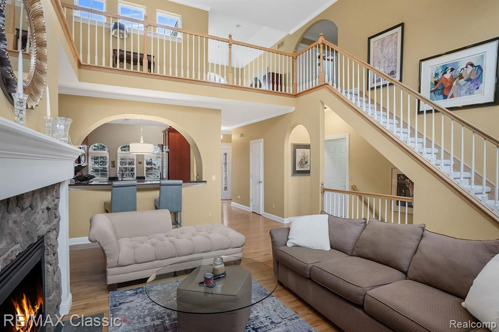 606 FLORENCE Court, Milford, MI 48381 — Photo 13