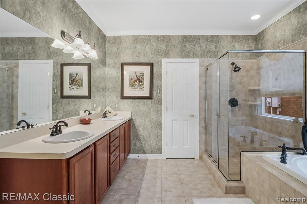 606 FLORENCE Court, Milford, MI 48381 — Photo 15