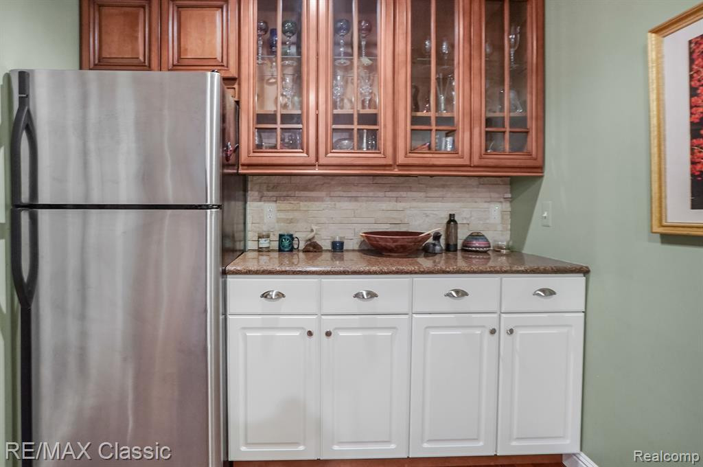 606 FLORENCE Court, Milford, MI 48381 — Photo 27